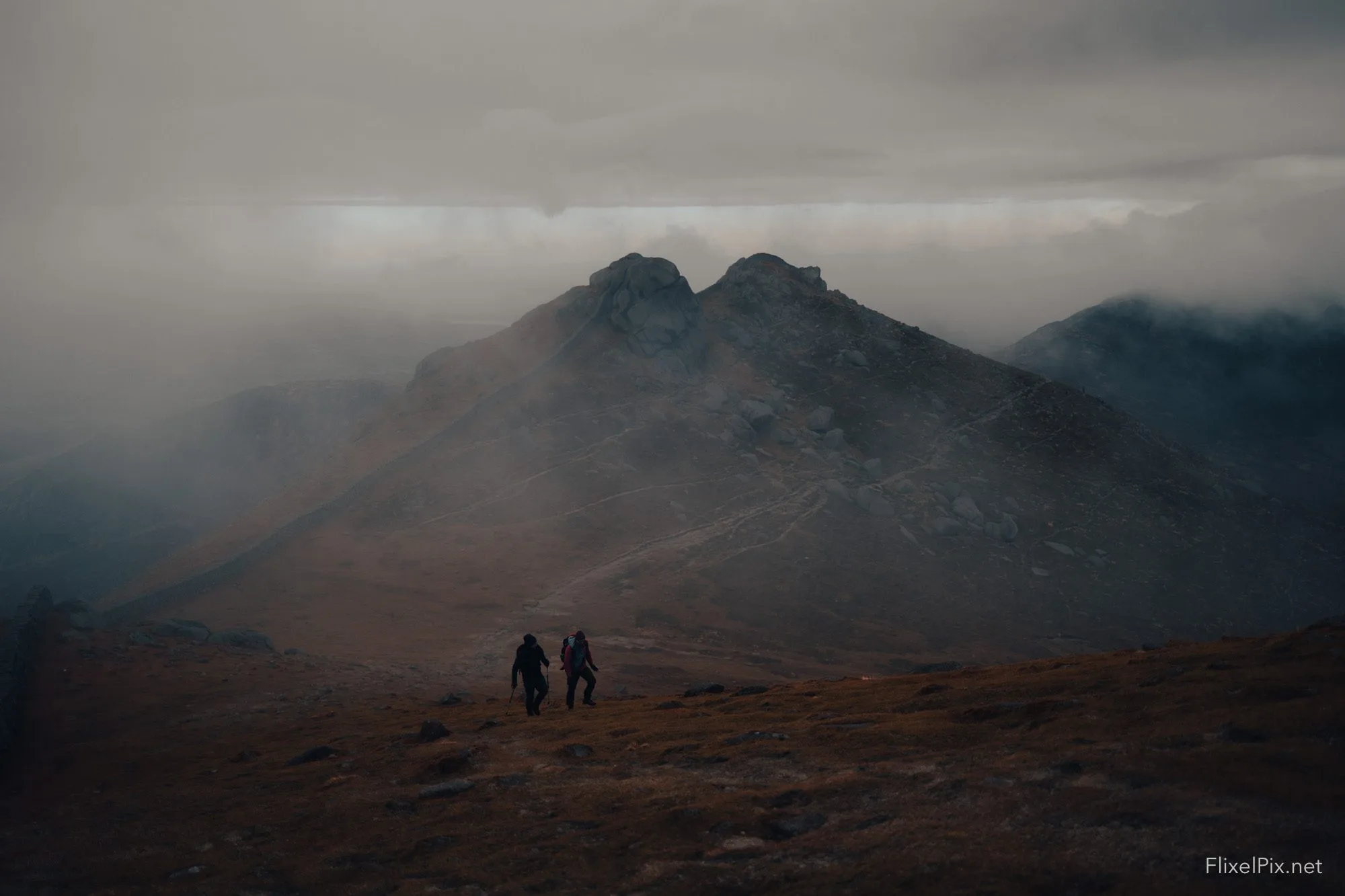 The Mourne Mountains : A Photographic Exploration 1 The Mourne Mountains : A Photographic Exploration